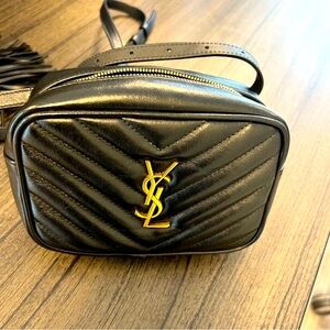 Yves Saint Laurent Lou Black Leather Belt Bag